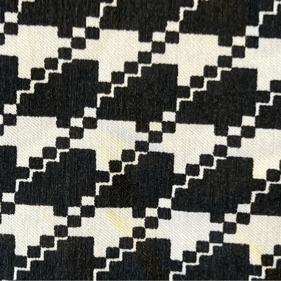 Reitmans Women's Skirt 15 Black White Herringbone - Picture 2 of 13